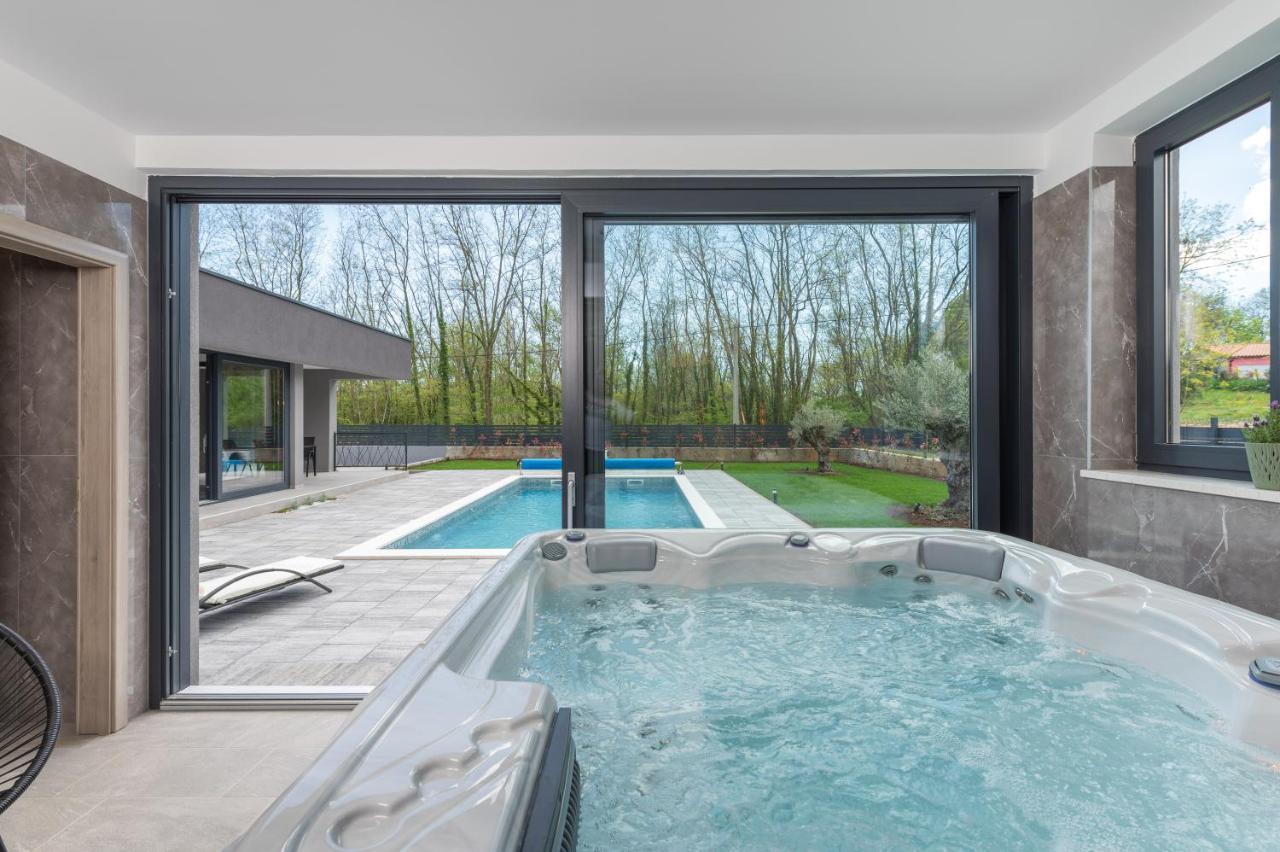 Green Luxury II With Heated Pool, Jacuzzi & Sauna Ruzici  المظهر الخارجي الصورة